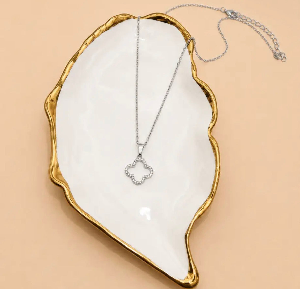 Silver Clover Necklace